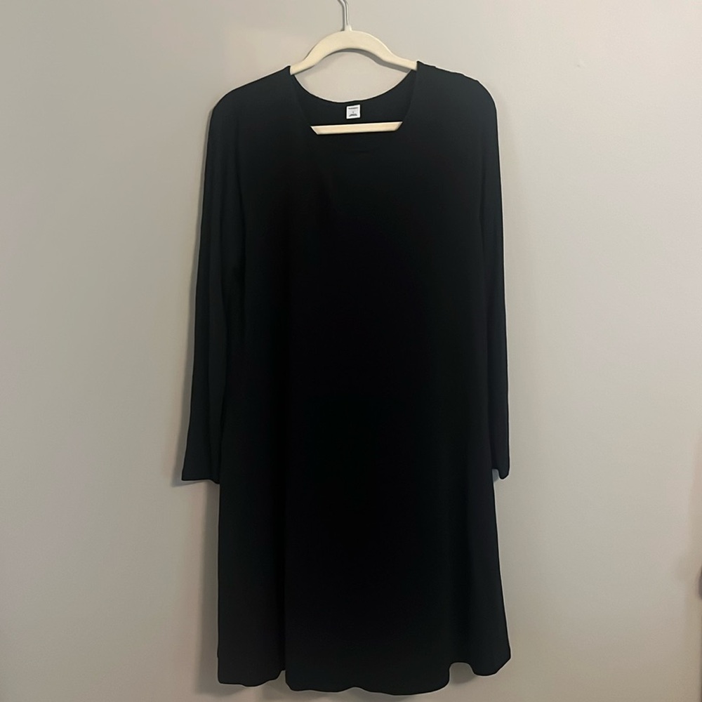 Brand: Old Navy Size: L Color: Black